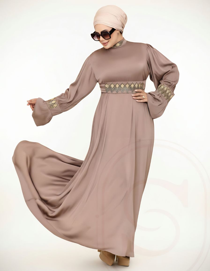 Flowy Dress with Clinched Waist