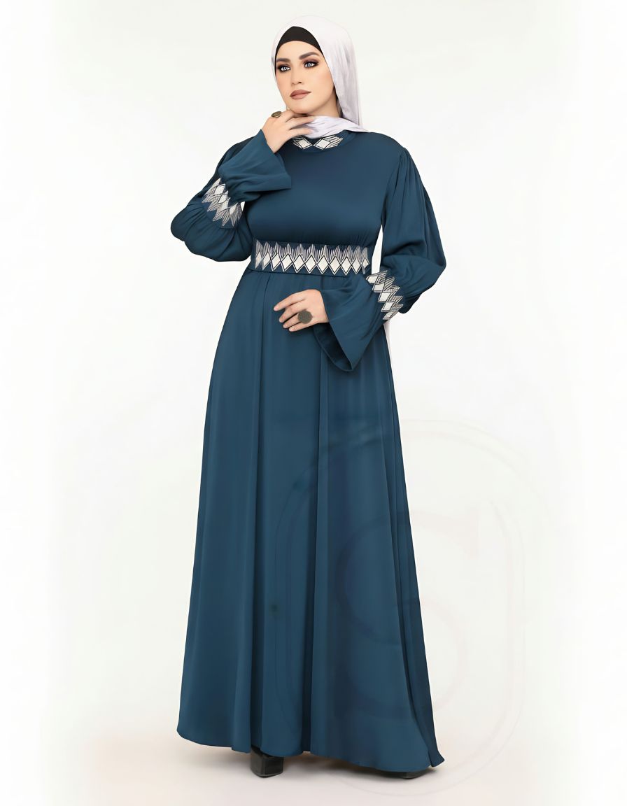 Flowy Dress with Clinched Waist